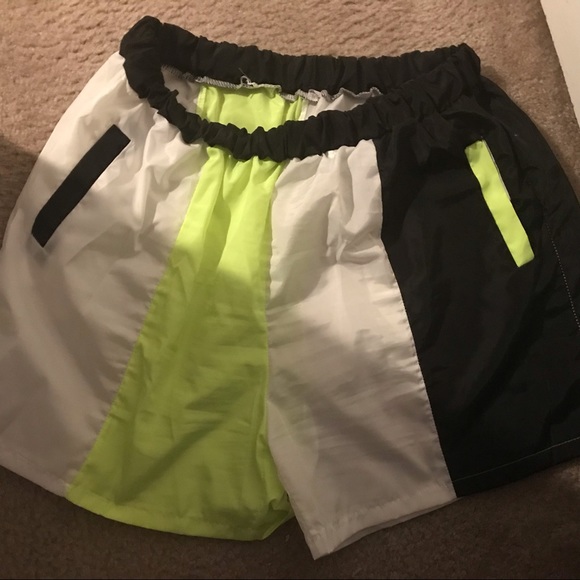 Short set - Picture 4 of 6